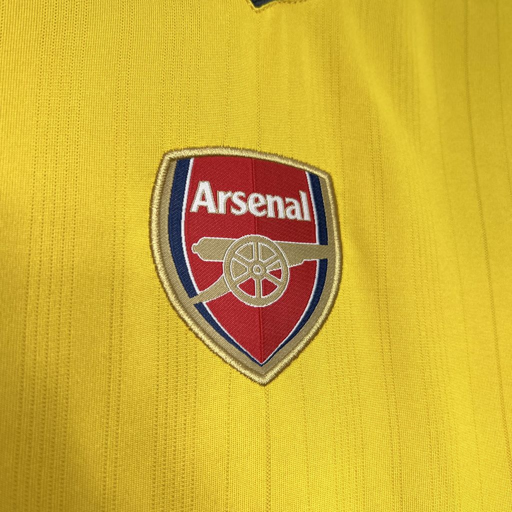 Retro Arsenal 05/06