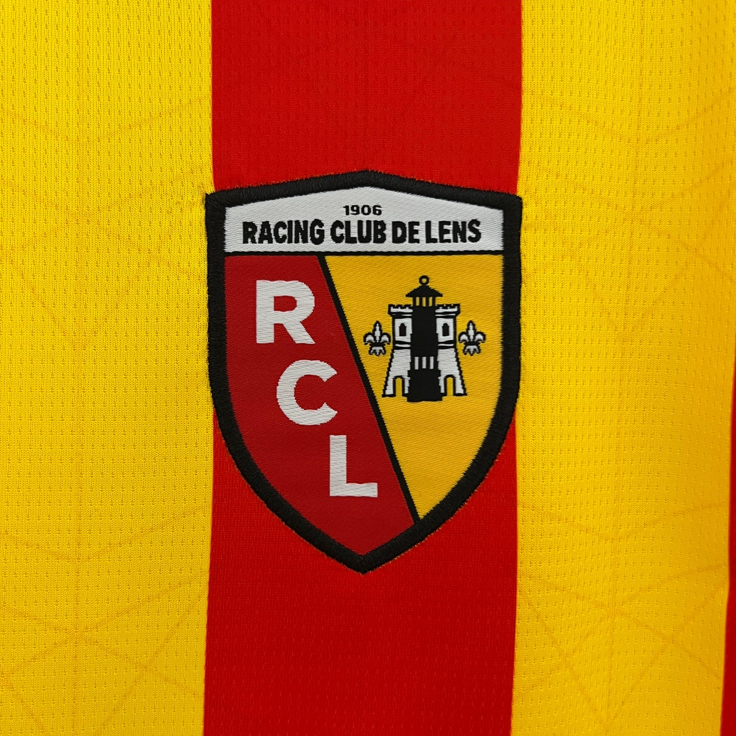 Lens Local Fan 24/25